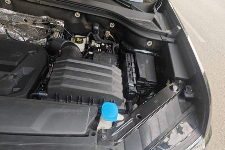 Used Volkswagen Teramont 2024 380TSI Four-Wheel Drive Prestige Luxury Edition Engine Bay Left