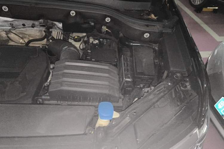 Used Volkswagen Teramont 2024 380TSI Four-Wheel Drive Prestige Luxury Edition Engine Bay Left