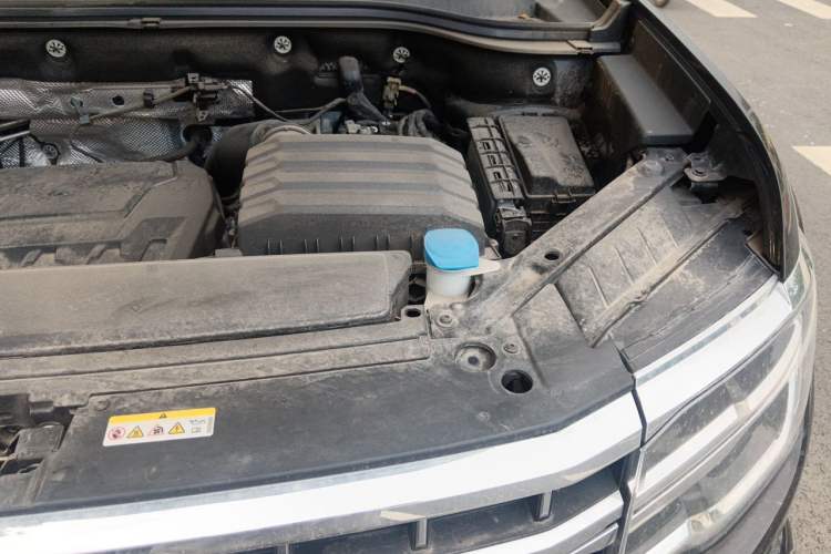 Used Volkswagen Teramont 2024 380TSI All-Wheel Drive Longyao Edition Engine Bay Left