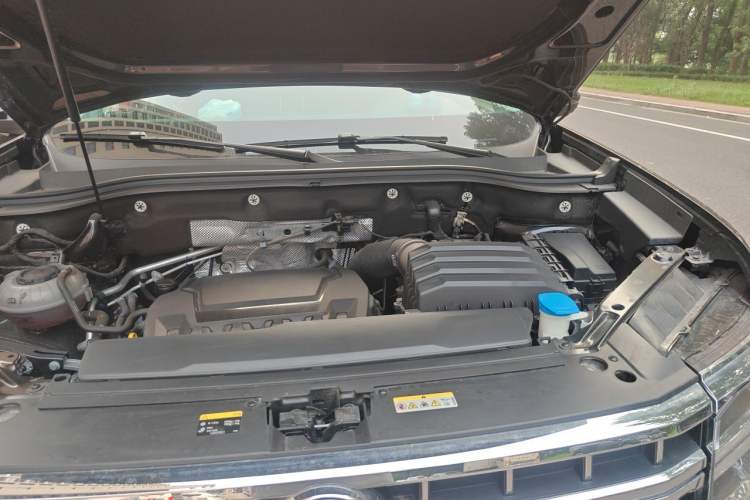 Used Volkswagen Teramont 2024 380TSI All-Wheel Drive Longyao Edition Engine Bay Left