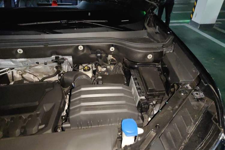 Used Volkswagen Teramont 2024 380TSI All-Wheel Drive Longyao Edition Engine Bay Left