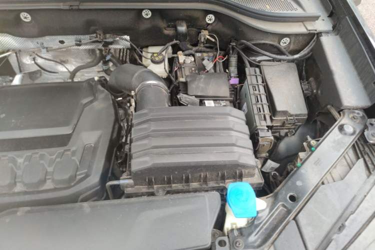 Used Volkswagen Teramont 2024 380TSI Four-Wheel Drive Prestige Flagship Edition Engine Bay Left