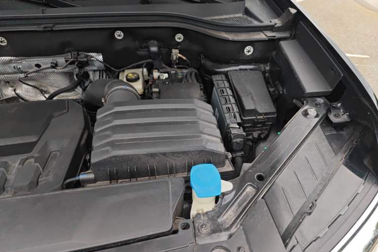 Used Volkswagen Teramont 2024 380TSI Four-Wheel Drive Prestige Luxury Edition Engine Bay Left