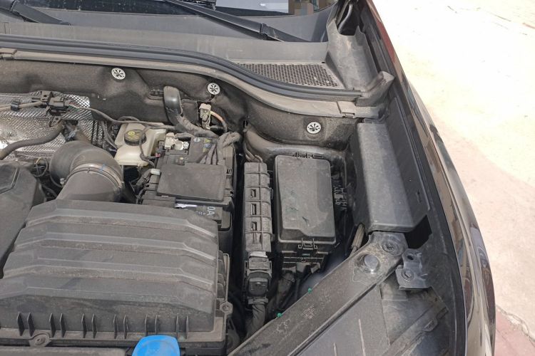Used Volkswagen Teramont 2024 380TSI All-Wheel Drive Longyao Edition Engine Bay Left