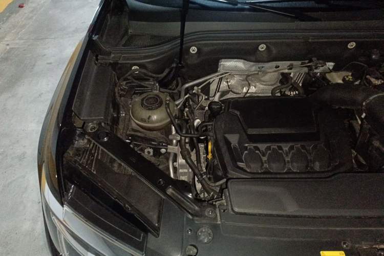 Used Volkswagen Teramont 2024 380TSI Four-Wheel Drive Prestige Flagship Edition Engine Bay Right