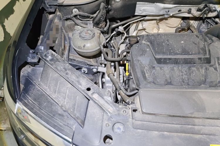 Used Volkswagen Teramont 2024 380TSI All-Wheel Drive Longyao Edition Engine Bay Right