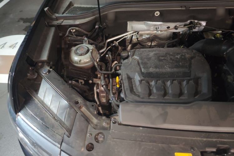 Used Volkswagen Teramont 2024 380TSI All-Wheel Drive Longyao Edition Engine Bay Right