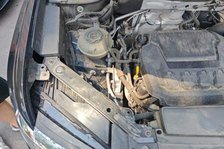 Used Volkswagen Teramont 2024 380TSI Four-Wheel Drive Longxiang Edition Engine Bay Right