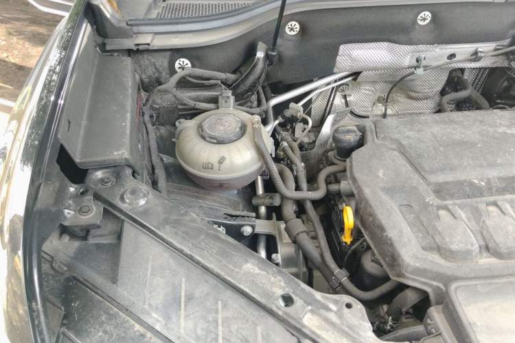 Used Volkswagen Teramont 2024 380TSI Four-Wheel Drive Prestige Luxury Edition Engine Bay Right