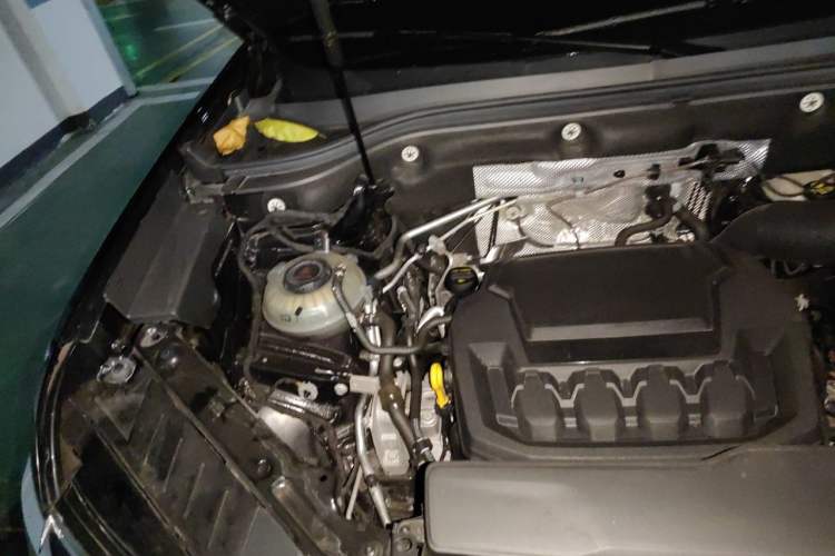 Used Volkswagen Teramont 2024 380TSI All-Wheel Drive Longyao Edition Engine Bay Right