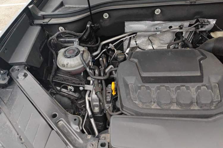 Used Volkswagen Teramont 2024 380TSI Four-Wheel Drive Prestige Luxury Edition Engine Bay Right