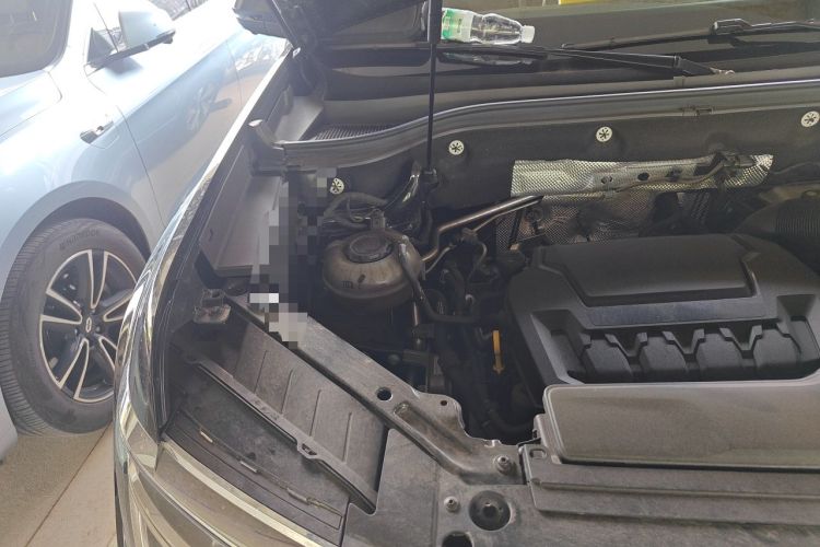 Used Volkswagen Teramont 2024 380TSI All-Wheel Drive Longyao Edition Engine Bay Right