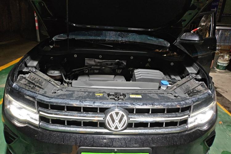 Used Volkswagen Teramont 2024 380TSI All-Wheel Drive Longyao Edition Engine Bay