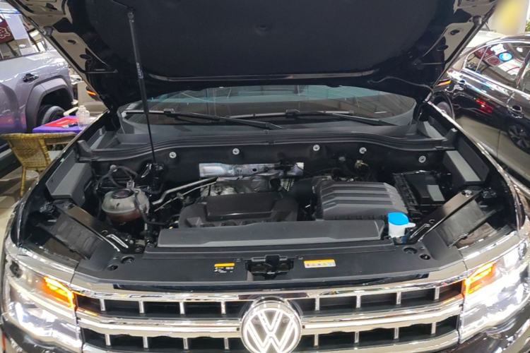Used Volkswagen Teramont 2024 380TSI All-Wheel Drive Longyao Edition Engine Bay