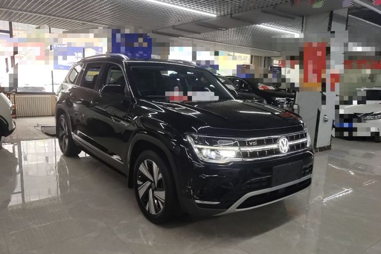 Used Volkswagen Teramont 2024 530 V6 All-Wheel-Drive Dragon Edition Front Right 45 Deg