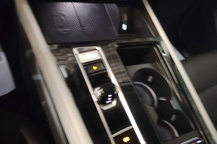 Used Volkswagen Teramont 2024 380TSI Four-Wheel Drive Prestige Flagship Edition Gear Lever