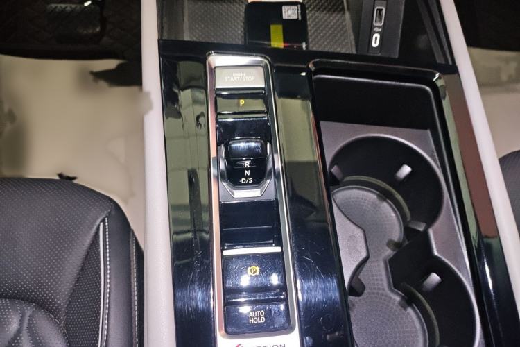 Used Volkswagen Teramont 2024 380TSI All-Wheel Drive Longyao Edition Gear Lever