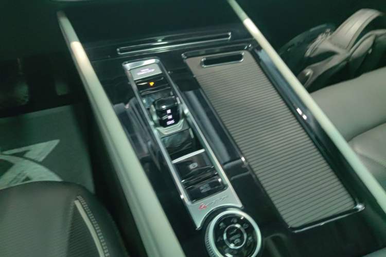 Used Volkswagen Teramont 2024 380TSI Four-Wheel Drive Prestige Luxury Edition Gear Lever
