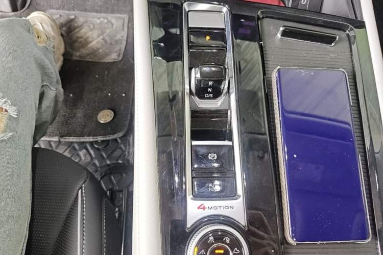 Used Volkswagen Teramont 2024 380TSI All-Wheel Drive Longyao Edition Gear Lever