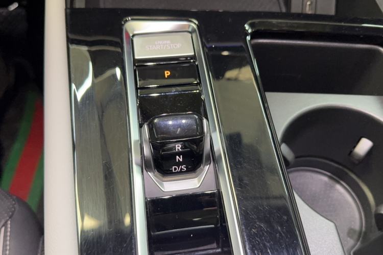 Used Volkswagen Teramont 2024 380TSI Four-Wheel Drive Prestige Luxury Edition Gear Lever