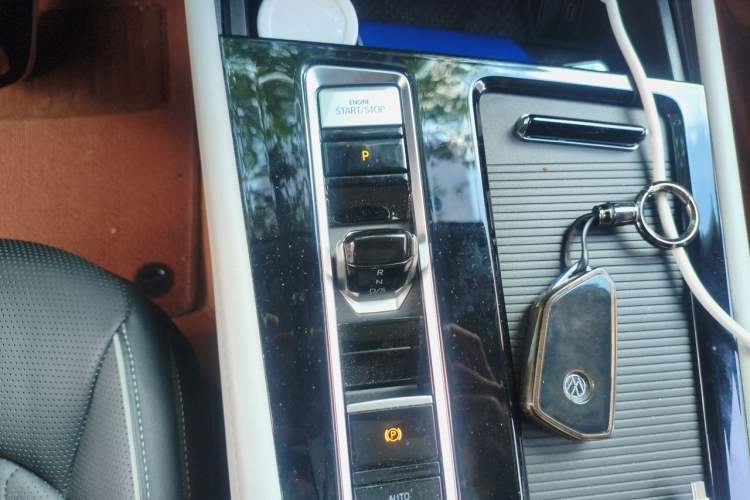 Used Volkswagen Teramont 2024 380TSI Four-Wheel Drive Prestige Luxury Edition Gear Lever