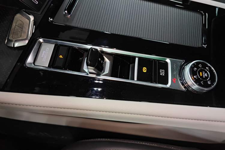 Used Volkswagen Teramont 2024 380TSI Four-Wheel Drive Prestige Luxury Edition Gear Lever