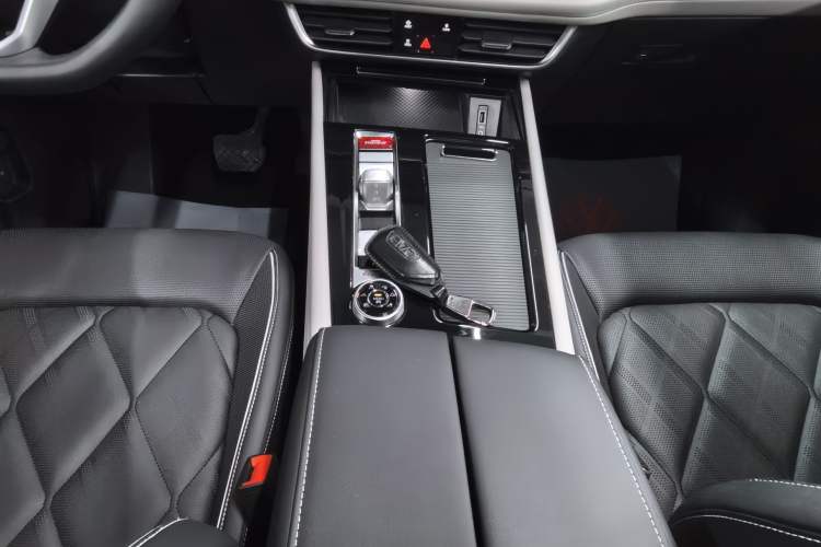 Used Volkswagen Teramont 2024 380TSI Four-Wheel Drive Prestige Luxury Edition Gear Lever