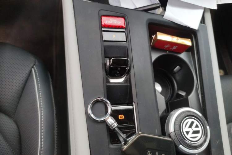 Used Volkswagen Teramont 2024 380TSI Four-Wheel Drive Prestige Flagship Edition Gear Lever