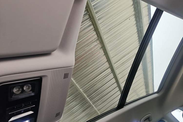 Used Volkswagen Teramont 2024 380TSI All-Wheel Drive Longyao Edition Headliner