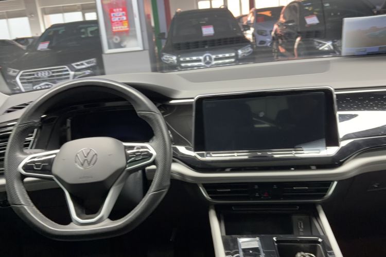Used Volkswagen Teramont 2024 380TSI Four-Wheel Drive Prestige Luxury Edition Instrument Cluster