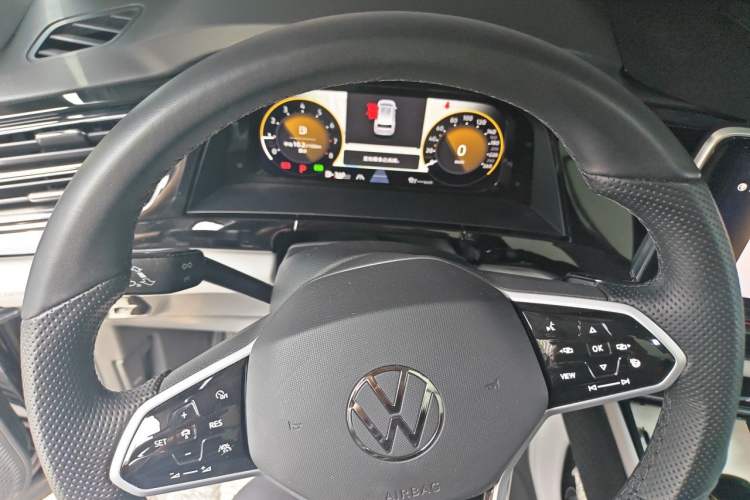Used Volkswagen Teramont 2024 380TSI All-Wheel Drive Longyao Edition Instrument Cluster