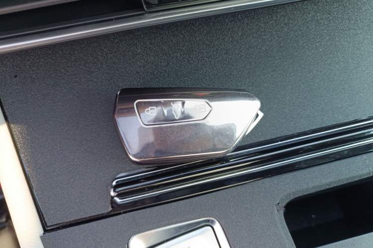 Used Volkswagen Teramont 2024 380TSI Four-Wheel Drive Prestige Luxury Edition Interior 1