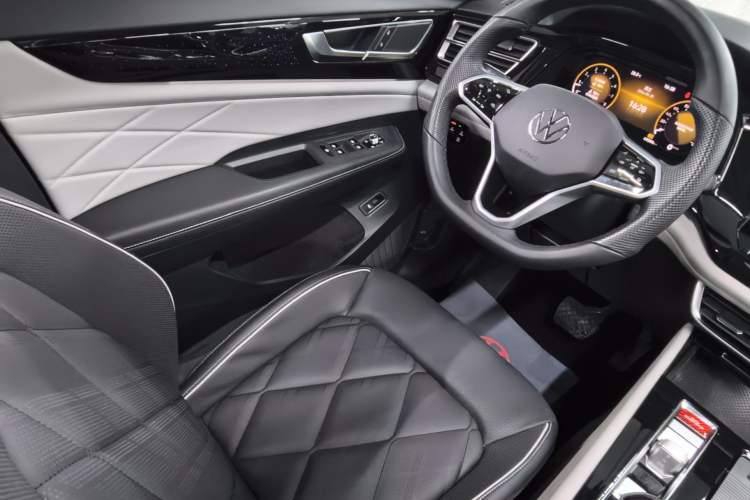 Used Volkswagen Teramont 2024 380TSI Four-Wheel Drive Prestige Luxury Edition Interior 11