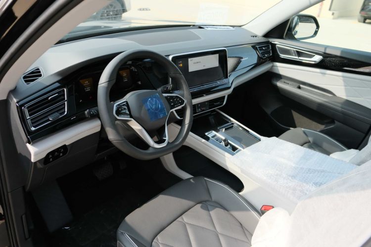 Used Volkswagen Teramont 2024 380TSI All-Wheel Drive Longyao Edition Interior 2