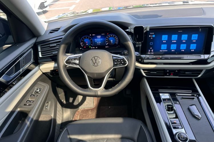 Used Volkswagen Teramont 2024 380TSI All-Wheel Drive Longyao Edition Interior 4
