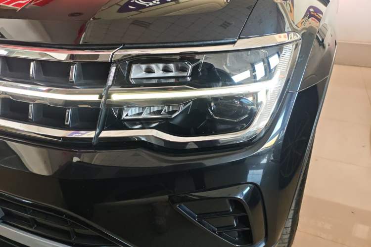 Used Volkswagen Teramont 2024 380TSI All-Wheel Drive Longyao Edition Left Front Headlight