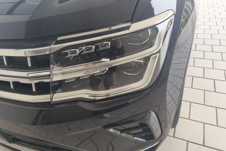 Used Volkswagen Teramont 2024 380TSI Four-Wheel Drive Longxiang Edition Left Front Headlight