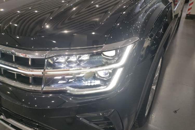 Used Volkswagen Teramont 2024 380TSI Four-Wheel Drive Prestige Flagship Edition Left Front Headlight