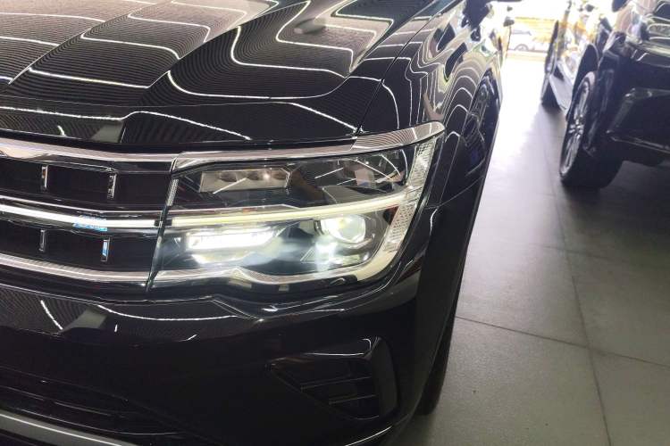 Used Volkswagen Teramont 2024 380TSI Four-Wheel Drive Prestige Luxury Edition Left Front Headlight