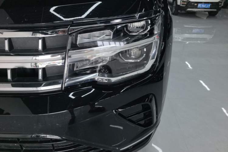 Used Volkswagen Teramont 2024 380TSI Four-Wheel Drive Prestige Luxury Edition Left Front Headlight