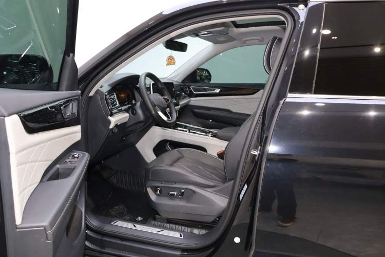 Used Volkswagen Teramont 2024 380TSI Four-Wheel Drive Prestige Luxury Edition Left Front Seat