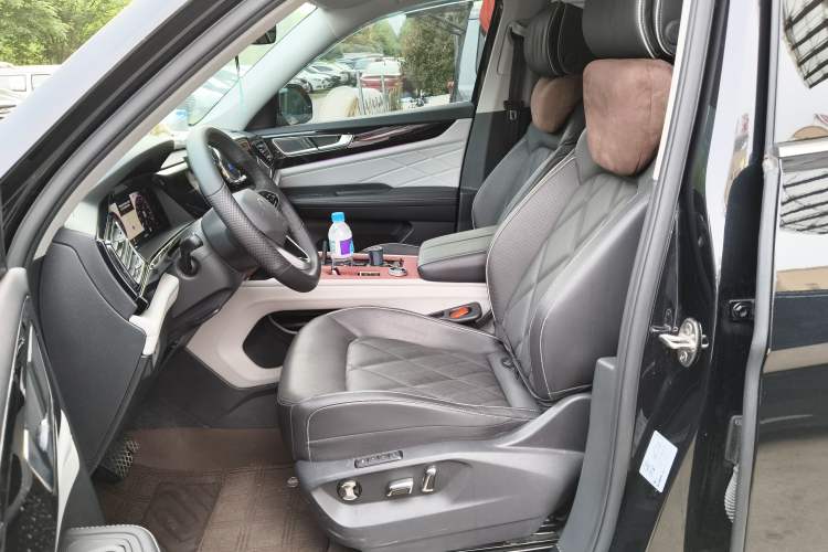 Used Volkswagen Teramont 2024 380TSI Four-Wheel Drive Prestige Luxury Edition Left Front Seat