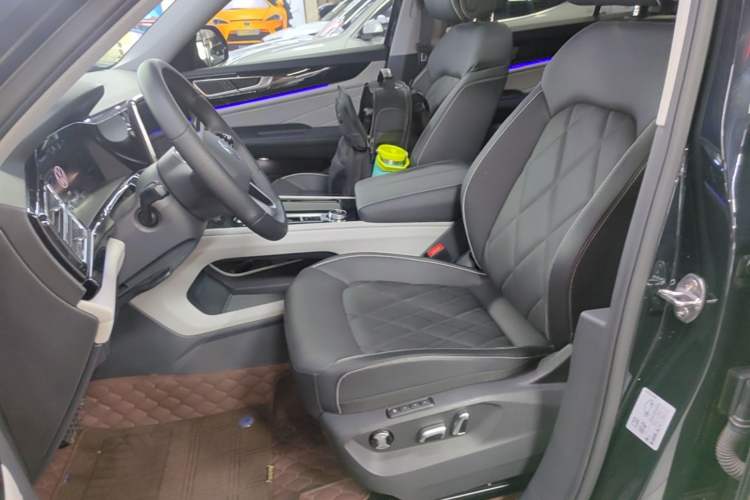 Used Volkswagen Teramont 2024 380TSI Four-Wheel Drive Prestige Luxury Edition Left Front Seat