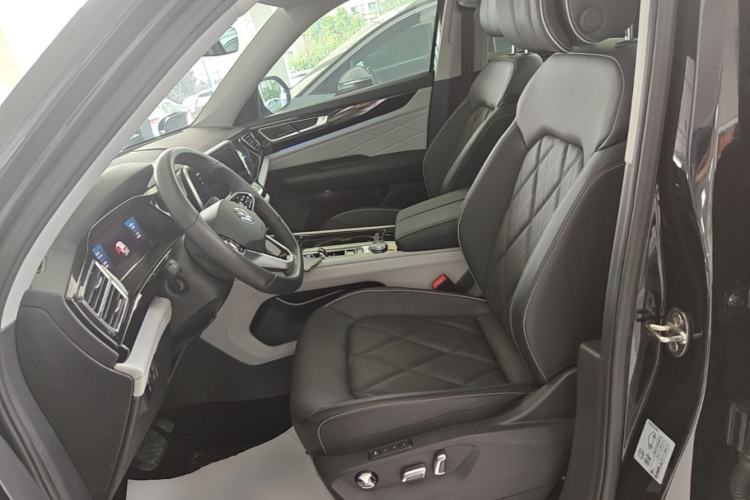 Used Volkswagen Teramont 2024 380TSI Four-Wheel Drive Longxiang Edition Left Front Seat