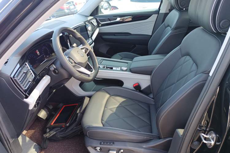 Used Volkswagen Teramont 2024 380TSI Four-Wheel Drive Prestige Luxury Edition Left Front Seat