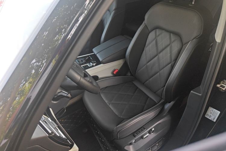 Used Volkswagen Teramont 2024 380TSI Four-Wheel Drive Prestige Luxury Edition Left Front Seat