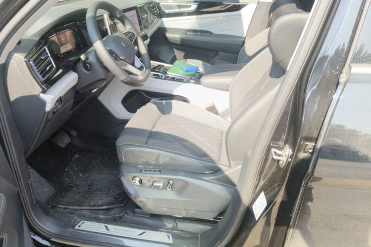 Used Volkswagen Teramont 2024 380TSI All-Wheel Drive Longyao Edition Left Front Seat