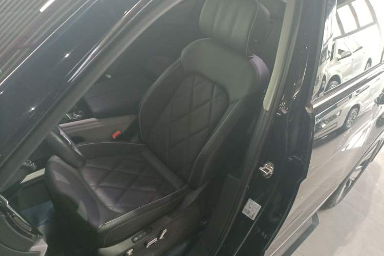 Used Volkswagen Teramont 2024 380TSI Four-Wheel Drive Prestige Luxury Edition Left Front Seat