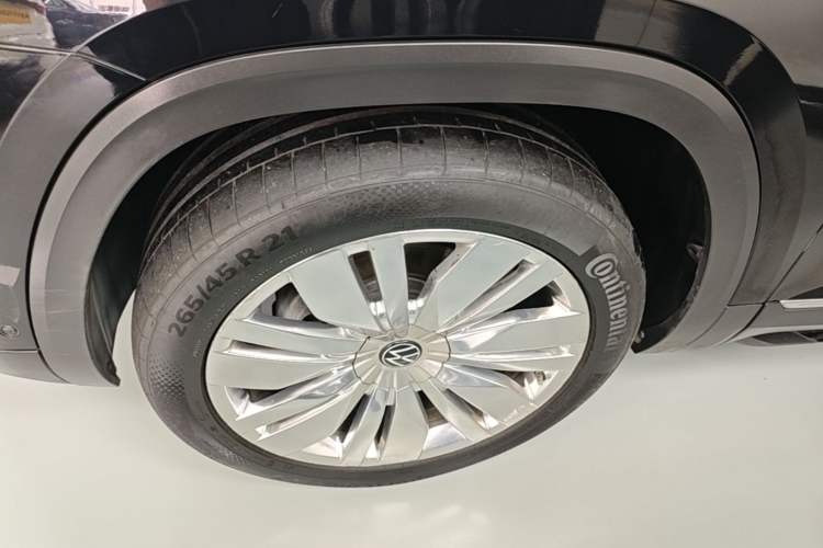 Used Volkswagen Teramont 2024 380TSI All-Wheel Drive Longyao Edition Left Front Wheel Hub