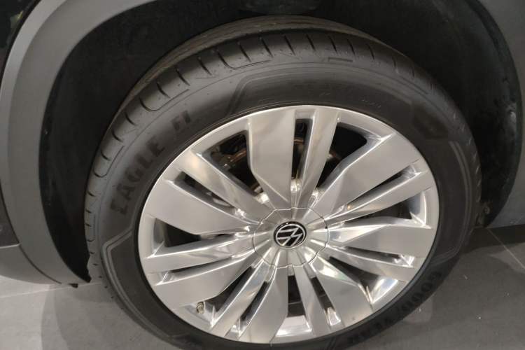 Used Volkswagen Teramont 2024 380TSI Four-Wheel Drive Prestige Flagship Edition Left Front Wheel Hub